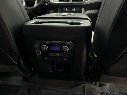Certified 2023 Chevrolet Suburban Premier image 21