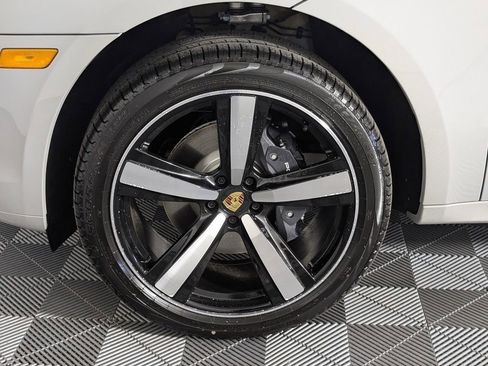 New 2026 Porsche Macan image 11