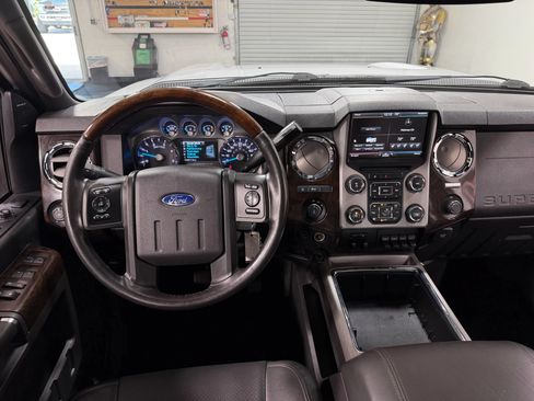 Used 2015 Ford F250 Platinum w/ FX4 Off-Road Package AWD/4WD image 24