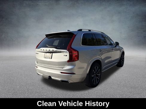 Used 2018 Volvo XC90 T6 Momentum w/ Convenience Package image 5
