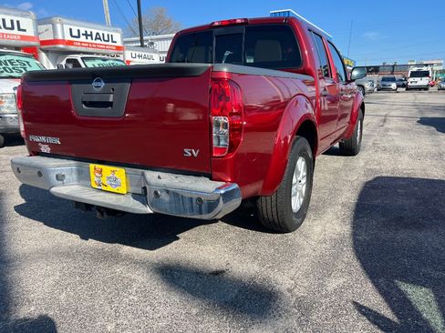 Used 2016 Nissan Frontier SV w/ SV Value Truck Package image 3