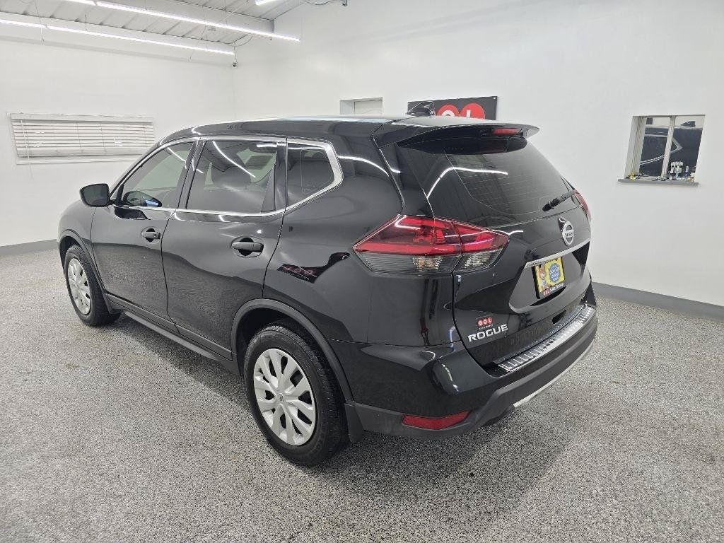 Used 2020 Nissan Rogue S FWD image 4