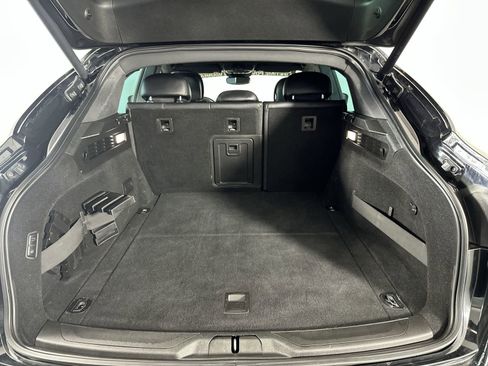 Used 2019 Maserati Levante image 29