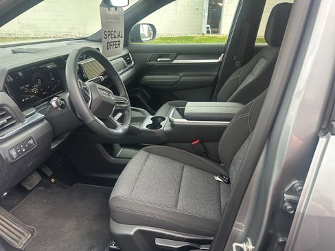 New 2026 GMC Terrain Elevation w/ Black Edition AWD/4WD image 12