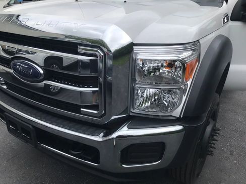 Used 2016 Ford F550 2WD Regular Cab Super Duty image 58