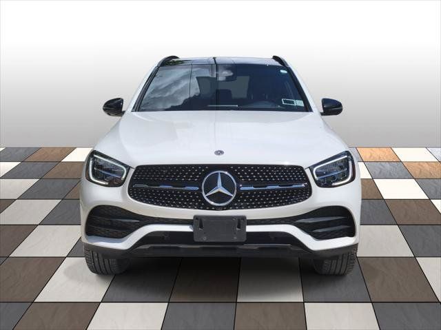 Used 2022 Mercedes-Benz GLC 300 4MATIC image 2