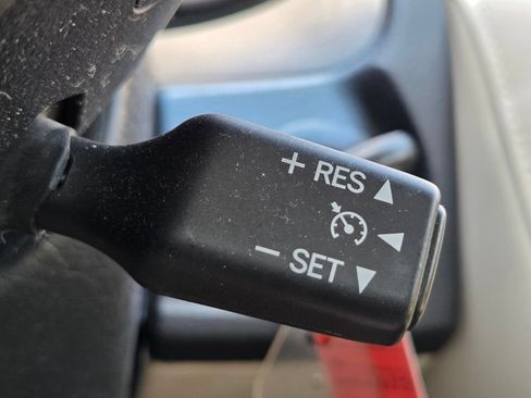 Used 2005 Lexus SC 430 Convertible RWD image 18