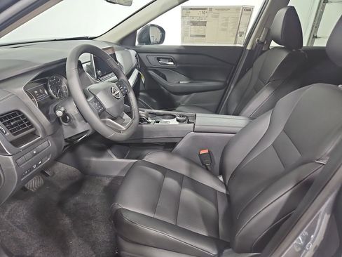 New 2026 Nissan Rogue SV image 10