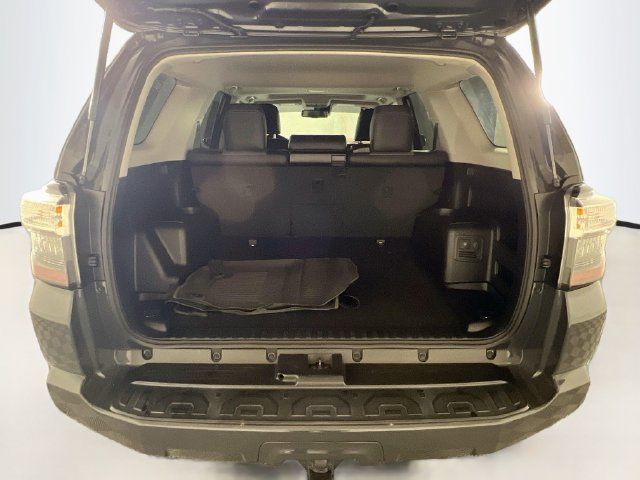 Used 2024 Toyota 4Runner SR5 Premium w/ Moonroof Package AWD/4WD image 29