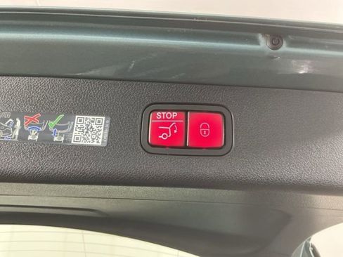 Used 2025 Mercedes-Benz E 450 4MATIC All-Terrain Wagon image 11