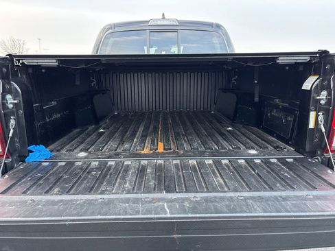 Used 2021 Toyota Tacoma SR image 10