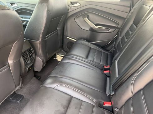 Used 2017 Ford Escape Titanium FWD image 15