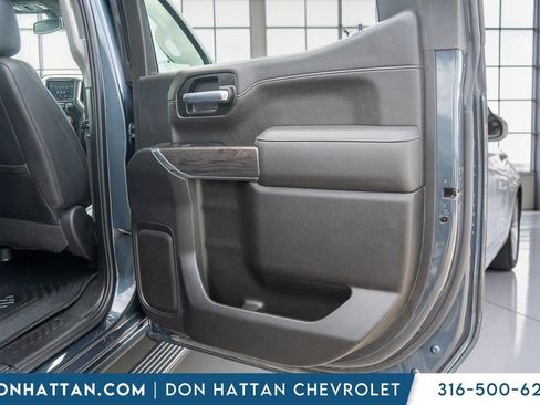 Used 2022 Chevrolet Silverado 1500 LTZ AWD/4WD image 22