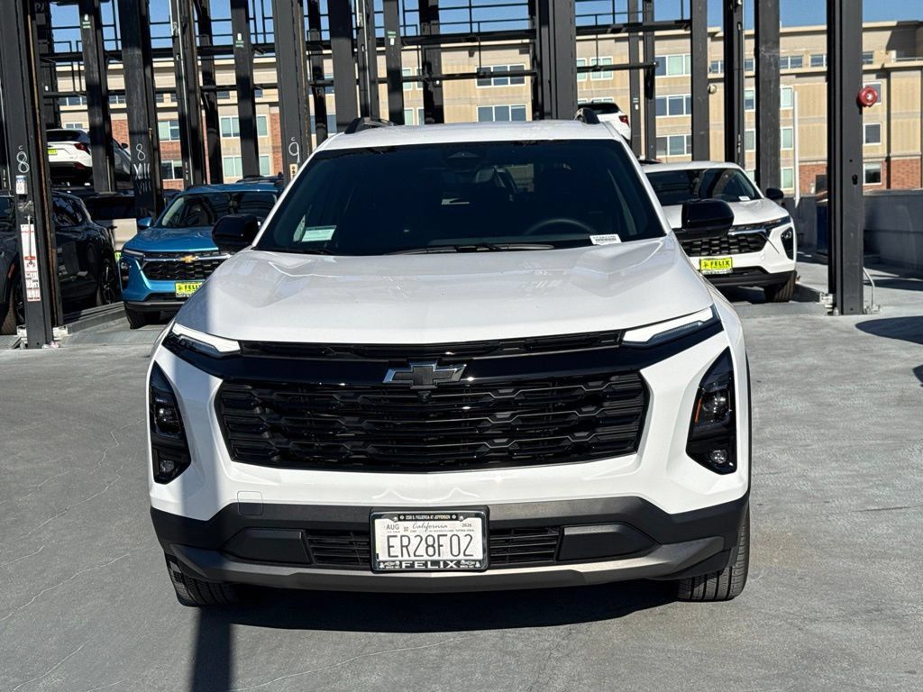 Used 2026 Chevrolet Equinox LT w/ Midnight Edition FWD image 2