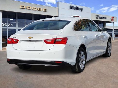 Used 2024 Chevrolet Malibu LT image 3