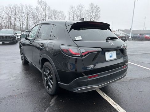 Certified 2023 Honda HR-V Sport image 3