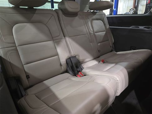 Used 2022 Lincoln Navigator L Reserve image 12