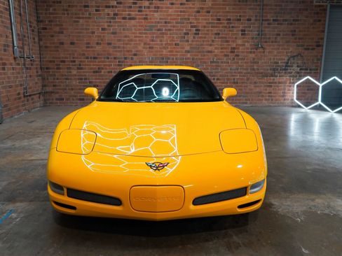 Used 2002 Chevrolet Corvette Z06 w/ Memory Pkg RWD image 5