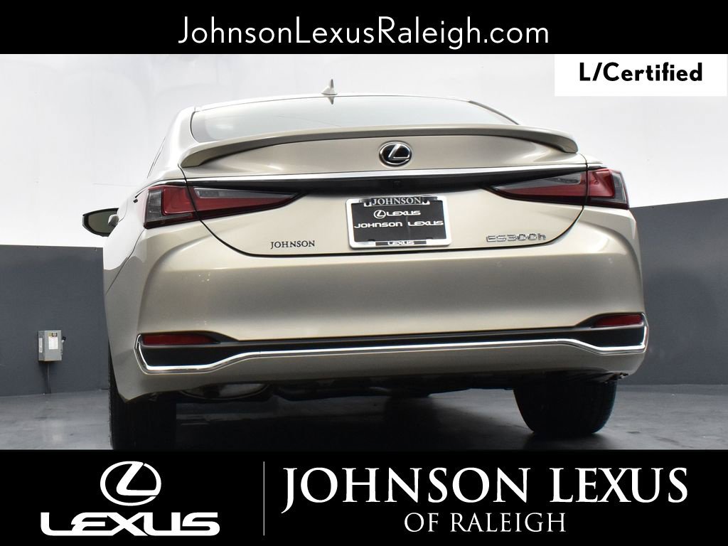 Used 2025 Lexus ES 300h w/ Technology Package FWD image 19