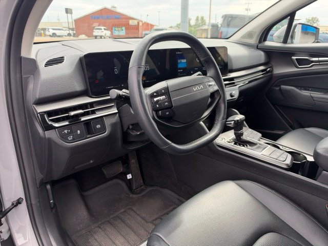 Used 2026 Kia Sportage EX FWD image 17