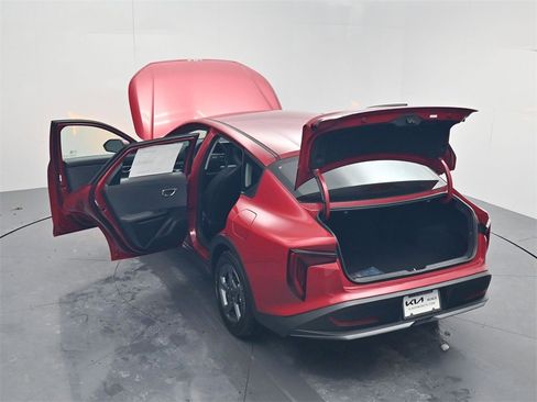 New 2025 Kia K4 LXS image 49