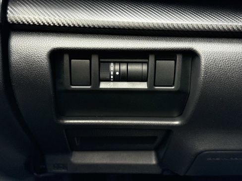 Used 2024 Subaru Crosstrek 2.0i Premium image 12