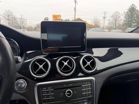 Used 2015 Mercedes-Benz CLA 250 4MATIC image 14