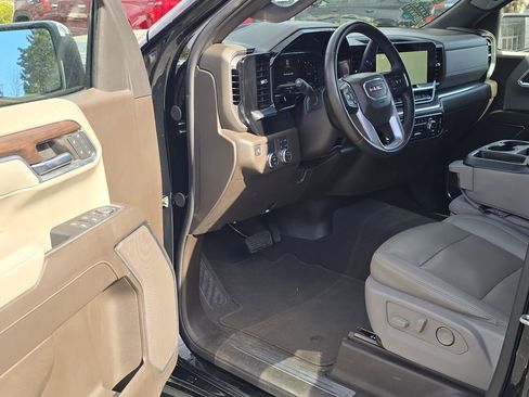 Certified 2024 GMC Sierra 1500 SLT image 4