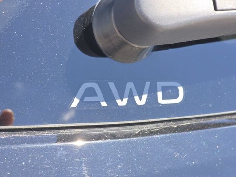 Certified 2024 Honda HR-V Sport image 9