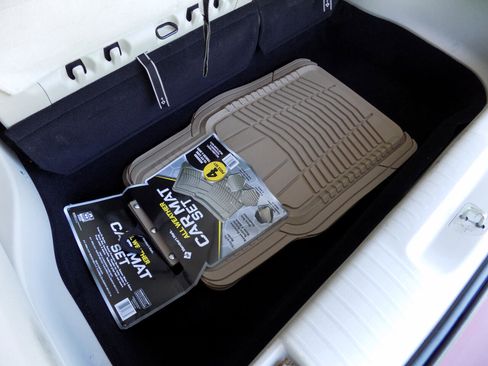 Used 2017 Chrysler Pacifica Touring-L Plus w/ Tire & Wheel Group image 30