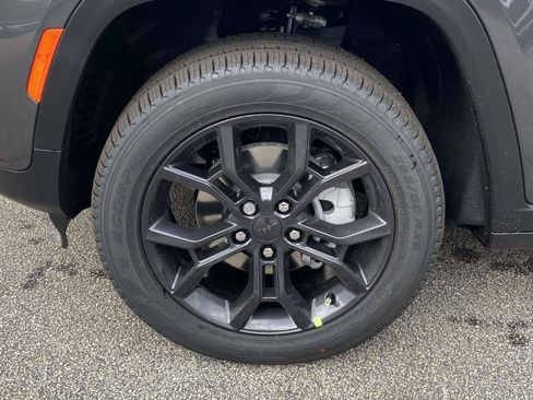 New 2025 Jeep Grand Cherokee Limited AWD/4WD image 15
