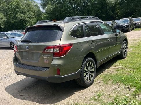 Used 2015 Subaru Outback 2.5i Limited AWD/4WD image 8