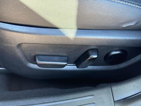 Used 2024 MAZDA CX-50 AWD 2.5 S w/ Preferred Package image 22