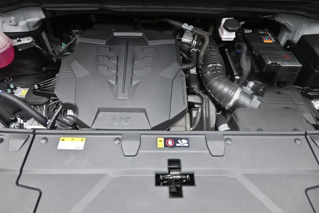 Used 2025 Kia Carnival SX Prestige FWD image 28