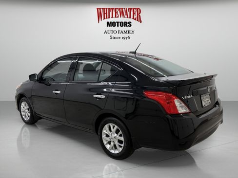 Used 2018 Nissan Versa SV w/ SV Special Edition Package image 2