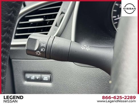 Used 2023 Nissan Murano SV image 20