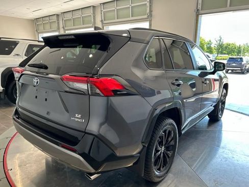 Used 2023 Toyota RAV4 SE AWD/4WD image 7