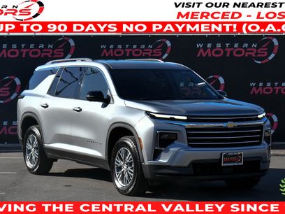 Used 2024 Chevrolet Traverse LT