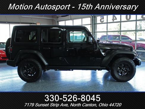 Used 2022 Jeep Wrangler Unlimited Sport AWD/4WD image 9