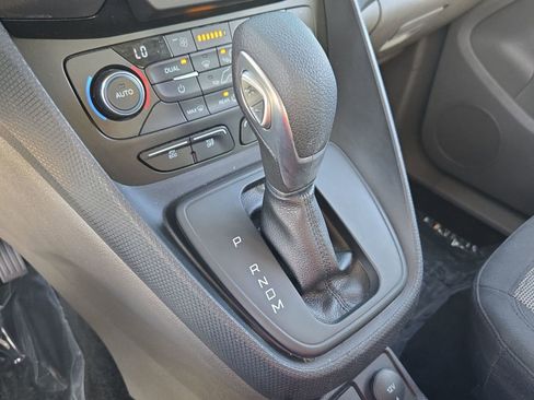 Used 2022 Ford Transit Connect XL image 15
