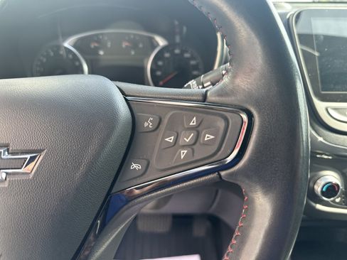 Used 2022 Chevrolet Equinox RS w/ RS Leather Package FWD image 12