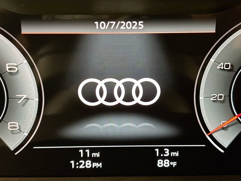 Used 2025 Audi Q7 3.0T Premium Plus AWD/4WD image 11