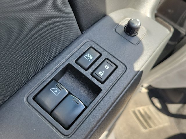 Used 2022 Nissan Frontier SV RWD image 19