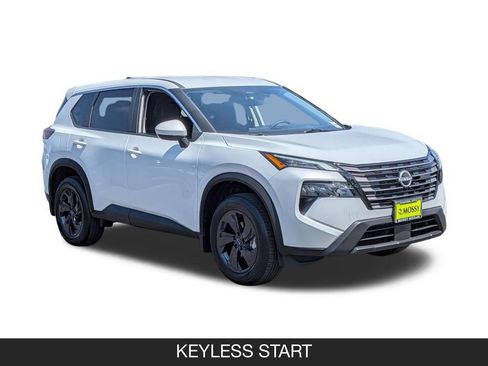 New 2026 Nissan Rogue SV FWD image 2
