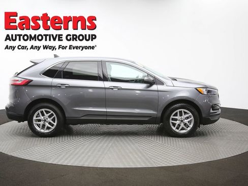 Used 2024 Ford Edge SEL image 45