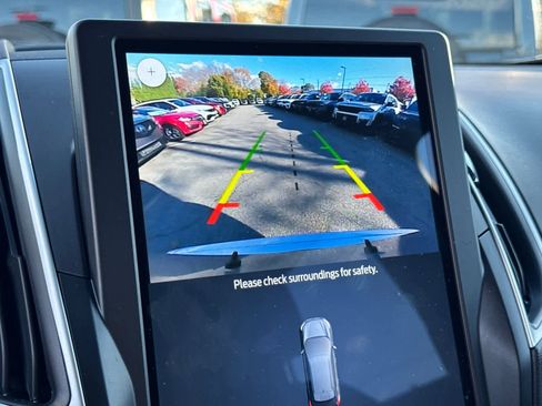 Used 2024 Ford Edge ST-Line w/ Class II Trailer Tow Package image 28