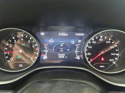 Used 2018 Jeep Compass Latitude w/ Popular Equipment Group image 12