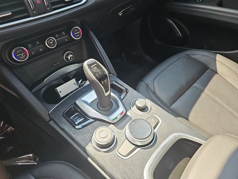 Used 2023 Alfa Romeo Stelvio Sprint RWD image 22