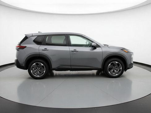 Used 2025 Nissan Rogue SV image 11