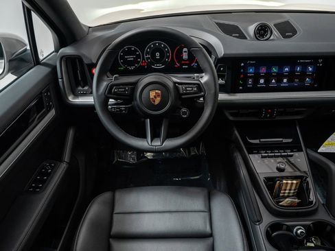 New 2026 Porsche Cayenne image 14